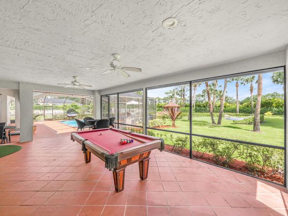 8659 Thousand Pines Circle, West Palm Beach FL 33411