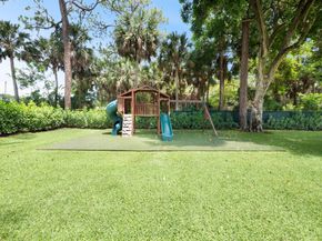 8659 Thousand Pines Circle, West Palm Beach FL 33411