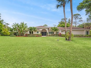 8659 Thousand Pines Circle