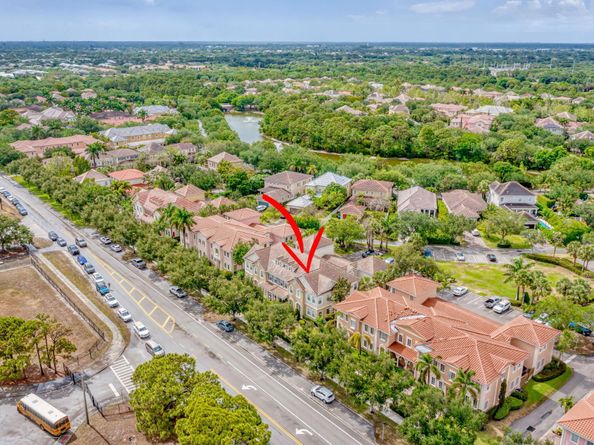 575 Dakota Drive, Jupiter FL 33458