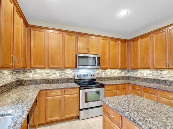 575 Dakota Drive, Jupiter FL 33458