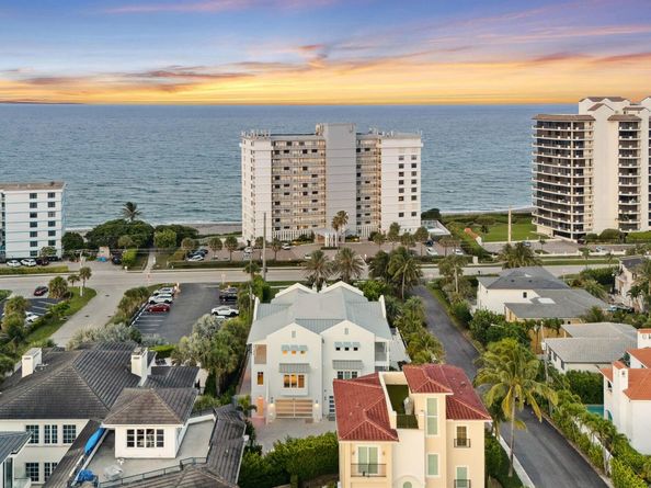 461 Venus Drive 1, Juno Beach FL 33408