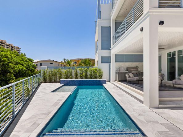 461 Venus Drive 1, Juno Beach FL 33408