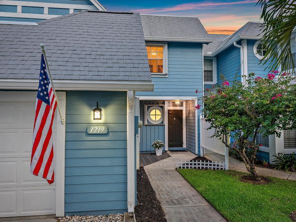 1219 Ocean Dunes Circle, Jupiter FL 33477