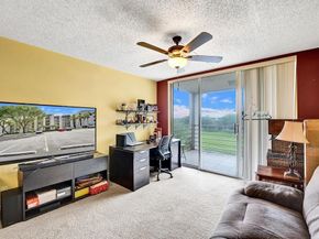 9230 Lagoon Pl 406, Davie FL 33324