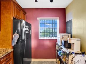 9230 Lagoon Pl 406, Davie FL 33324