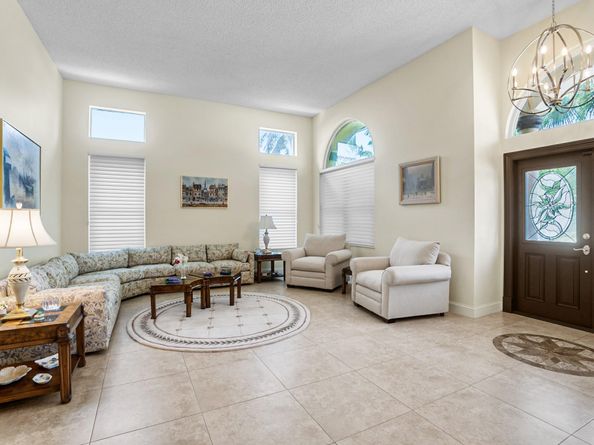 19923 Dinner Key Dr, Boca Raton FL 33498