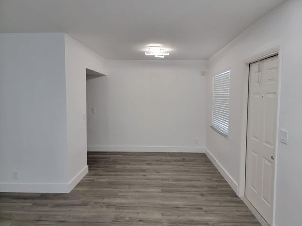 2100 Diana Dr 310, Hallandale Beach FL 33009