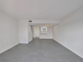4130 SW 61st Ave, Davie FL 33314