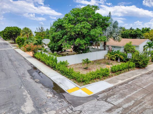 1201 N K Street, Lake Worth Beach FL 33460