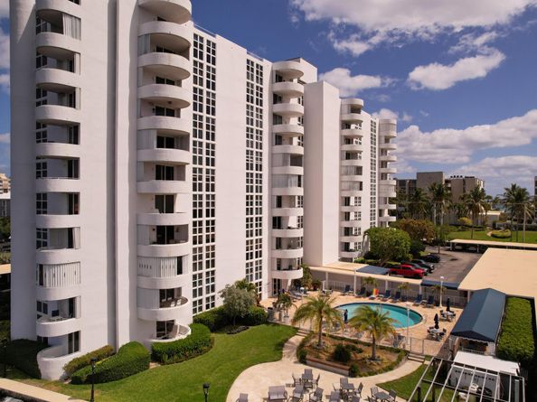 2200 S Ocean Boulevard 102, Delray Beach FL 33483