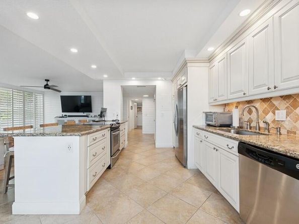 2200 S Ocean Boulevard 102, Delray Beach FL 33483
