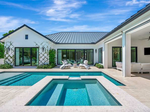 109 NE 9th St, Delray Beach FL 33444