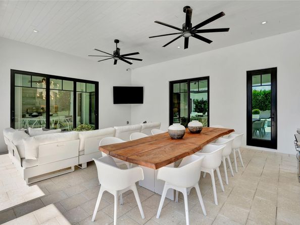 109 NE 9th St, Delray Beach FL 33444