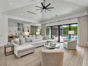 109 NE 9th St, Delray Beach FL 33444
