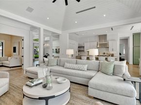 109 NE 9th St, Delray Beach FL 33444