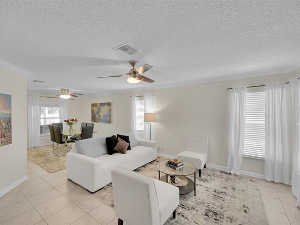 3218 Turtle Cv, West Palm Beach FL 33411