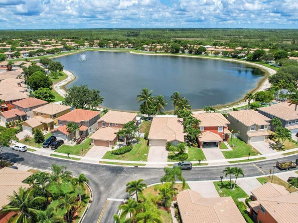 3218 Turtle Cv, West Palm Beach FL 33411