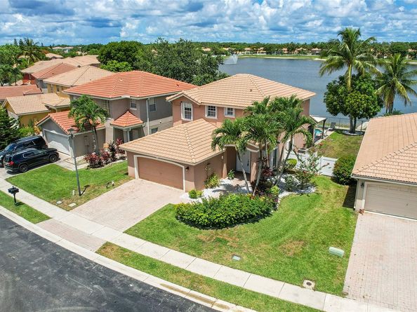 3218 Turtle Cv, West Palm Beach FL 33411