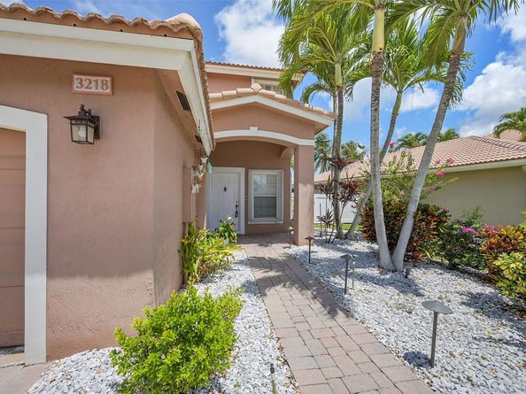 3218 Turtle Cv, West Palm Beach FL 33411