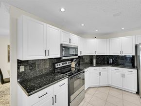 3218 Turtle Cv, West Palm Beach FL 33411