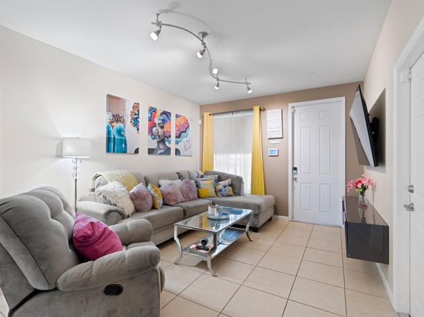 3184 NW 32nd Street, Oakland Park FL 33309