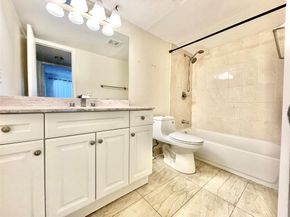 3700 N Pine Island Rd 209, Sunrise FL 33351