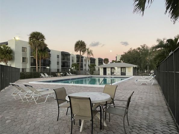 3700 N Pine Island Rd 209, Sunrise FL 33351