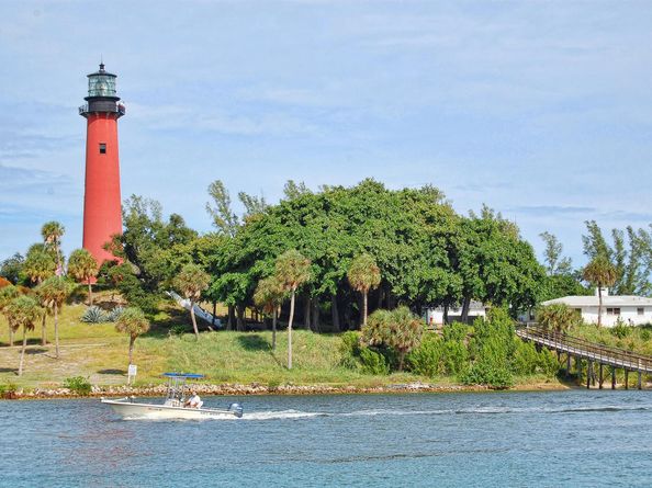 122 Sherwood Circle 10b, Jupiter FL 33458
