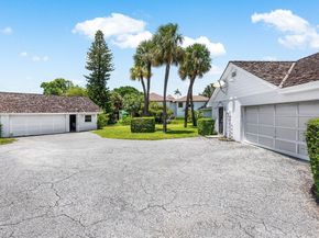 11991 Lake Shore Place, North Palm Beach FL 33408