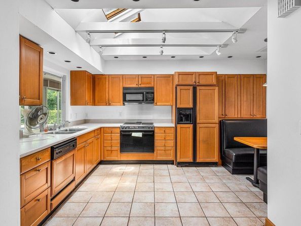 11991 Lake Shore Place, North Palm Beach FL 33408