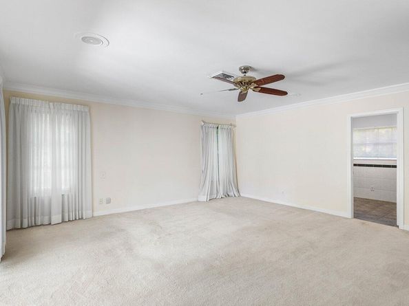 11991 Lake Shore Place, North Palm Beach FL 33408