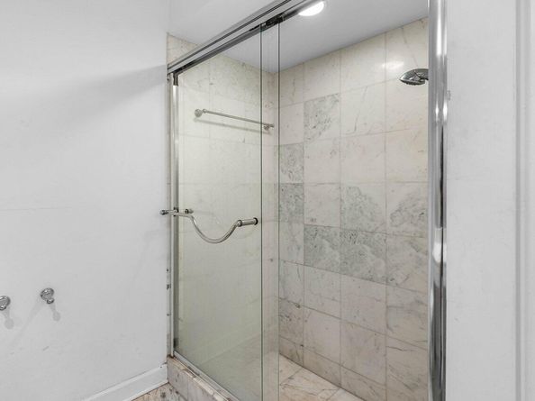 11991 Lake Shore Place, North Palm Beach FL 33408