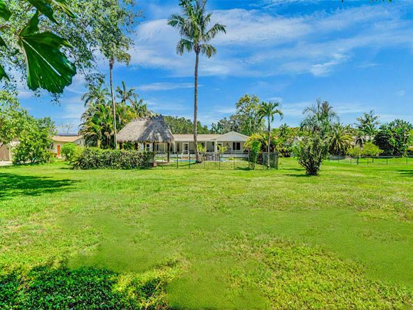 13770 SW 18th Ct, Davie FL 33325