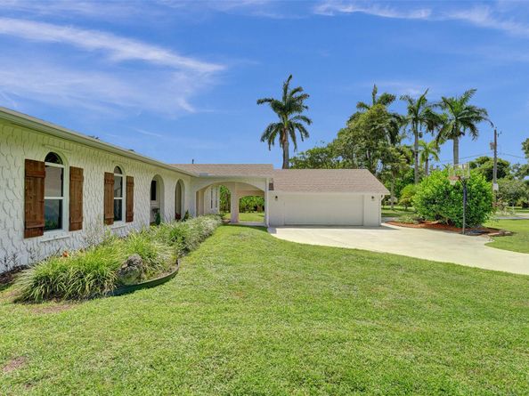 13770 SW 18th Ct, Davie FL 33325