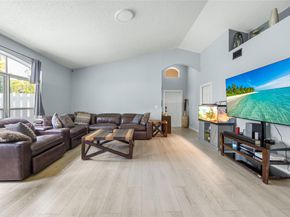 801 NW 130th Ave, Pembroke Pines FL 33028