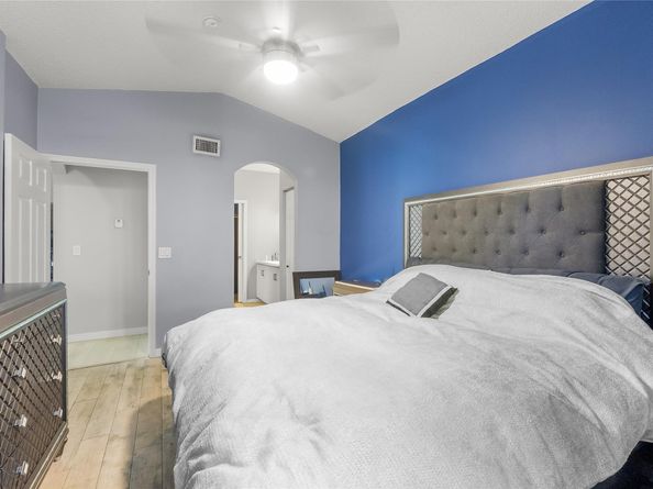 801 NW 130th Ave, Pembroke Pines FL 33028