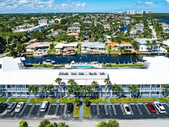 701 NE Harbour Terrace 103, Boca Raton FL 33431