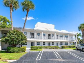 701 NE Harbour Terrace 103, Boca Raton FL 33431