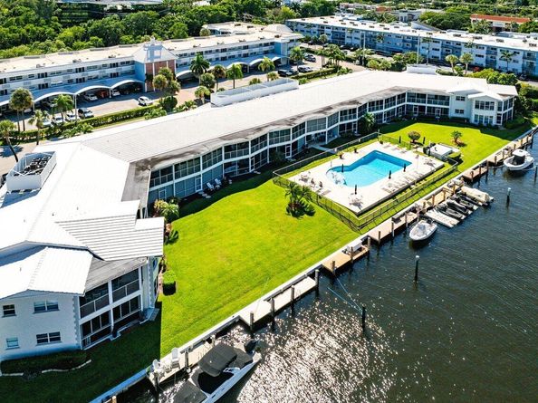 701 NE Harbour Terrace 103, Boca Raton FL 33431
