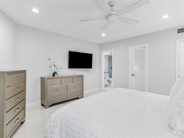 701 NE Harbour Terrace 103, Boca Raton FL 33431