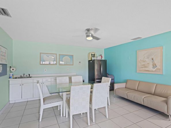 701 NE Harbour Terrace 103, Boca Raton FL 33431