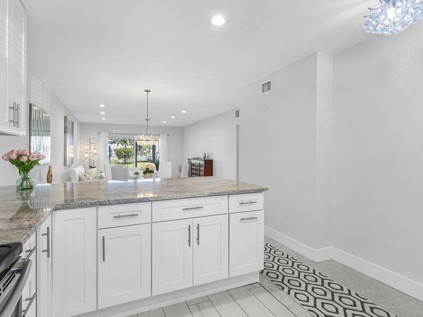 701 NE Harbour Terrace 103, Boca Raton FL 33431