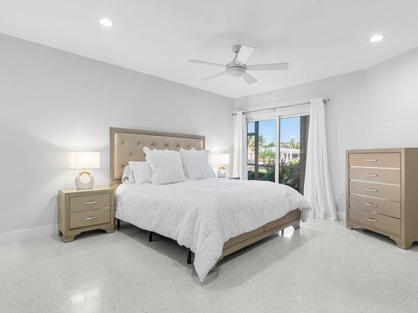 701 NE Harbour Terrace 103, Boca Raton FL 33431