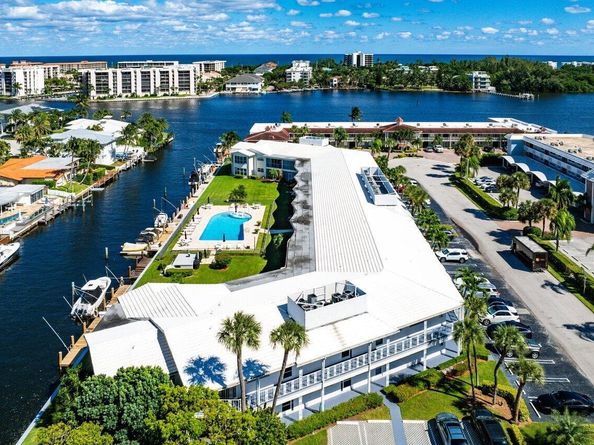 701 NE Harbour Terrace 103, Boca Raton FL 33431