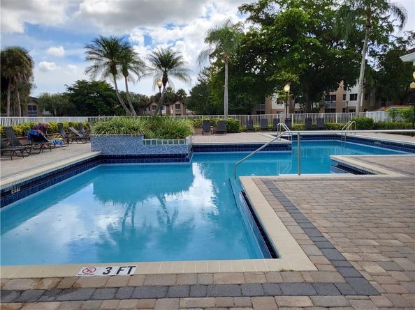 9901 Westview Dr 323, Coral Springs FL 33076