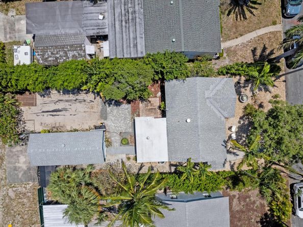 1120 N Palmway, Lake Worth Beach FL 33460