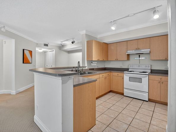 1315 Villa Lane, Boynton Beach FL 33435