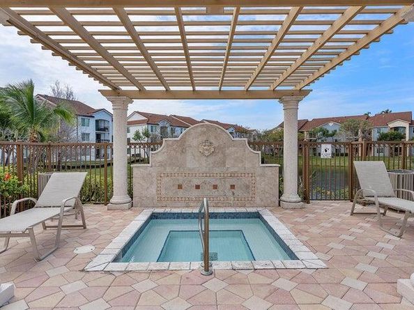 1315 Villa Lane, Boynton Beach FL 33435