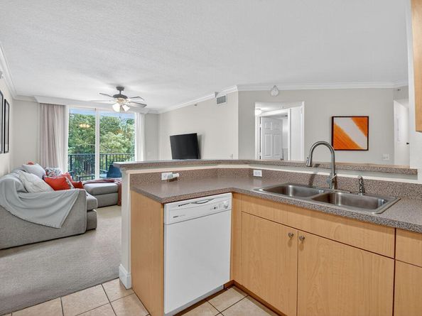 1315 Villa Lane, Boynton Beach FL 33435